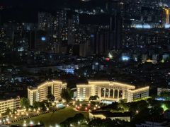 -景月阁空中食府(希尔顿酒店)