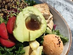 藜麦牛油果豆腐色拉-O'mills Sourdough Bakery&Bistro(永嘉路店)