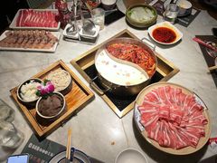 -尚尚仙·酸汤猪手·猪肚鸡火锅(华联万柳购物中心店)