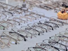 -潘多拉眼镜·蔡司依视路明月(潘家园店)