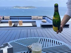 -瑰丽酒店·海吧·天际下午茶·现场DJ·天台酒吧