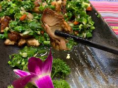 -香巴拉云南餐厅(华莱坞店)