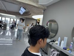 -宫铭烫发染发接发店