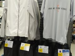 -迪卡侬(高新万达店)
