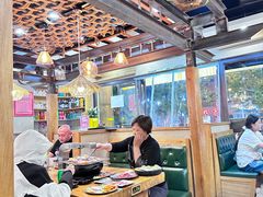 -合易泓烤肉·海肠捞饭(火车站店)