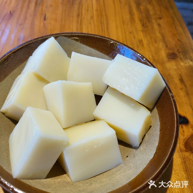 左麻右辣老火锅：藏在小区里的正宗重庆味