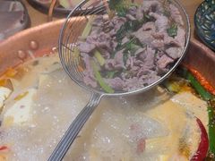 -洱火云南酸菜牛肉火锅(石景山当代商城店)