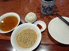 -功德林(南京西路店)