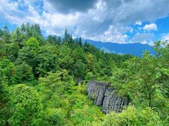 -梭布垭石林景区