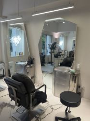 -SALON DE VANHADA