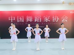 -DC少儿舞蹈培训中心(人民桥店)