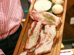 -青瓦炭韩潮烤肉(花园道店)