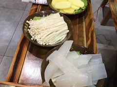 -锅来乐地锅鸡(安亭店)