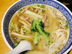 -沪西老弄堂面馆(定西路店)