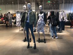 -URBAN REVIVO(深圳华润万象天地店)