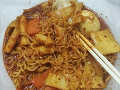 -亲昵春川鸡排(韩国美食街店)