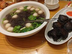 -三姐妹·海鲜大排档