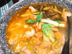 -八月美食小馆(银泰城总店)