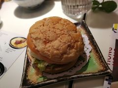 -新大咀港式茶餐厅(宝山万达店)