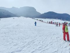 -济南卧虎山滑雪场