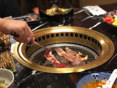 -山川小町·极番烧肉(新地假日广场店)