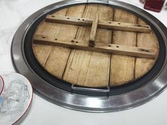 -人民公社铁锅炖·东北菜(卫国道店)