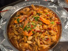 -胖哥俩肉蟹煲(湖滨银泰in77店)