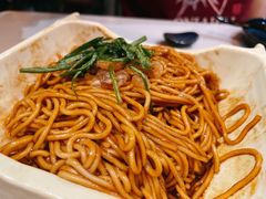 开洋葱油拌面-荟廷·晶萃(陆家嘴尚悦湾店)