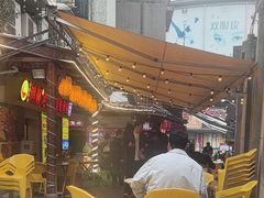 -鸿顺老铁锅美蛙鱼府(解放碑店)
