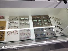 店内环境-提一眼镜·蔡司·依视路(小寨店)