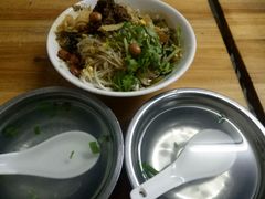 汤-罗家杏传统特色海南粉(人民西路总店)