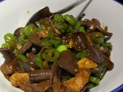 青椒炒牛肝菌-炊烟小炒黄牛肉(东庆街店)