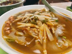 酸辣笋尖米粉-卓雅桂林米粉