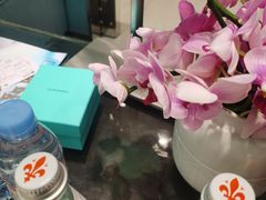 -Tiffany & Co.蒂芙尼
(杭州大厦店)