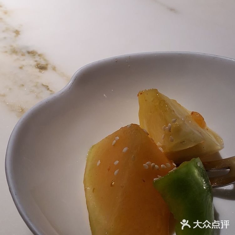 这家店吃起来也没看起来那么贵嘛~好吃!大力推荐!