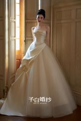 -予白婚纱礼服馆