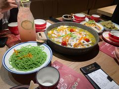 -山城外·非遗酸菜鱼(蜀都万达店)