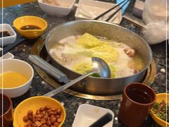 -一席地·本地鸡窝·杭帮鸡火锅(萧山银隆百货店)