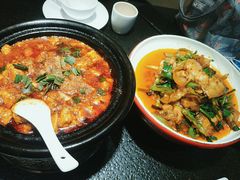 -万重锦·人文川菜馆(骡马市店)