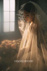 -雪中彩影婚纱摄影·微光艺术中心