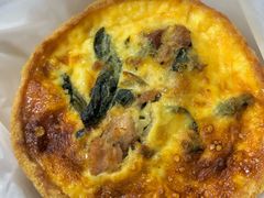 菠菜三文鱼派-Dough&Joe团憩(瑞虹天地月亮湾店)