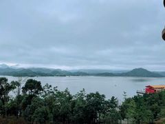 -千岛湖忆湖度假酒店(中心湖景区店)