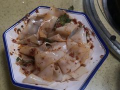 -东巴谷野生菌火锅餐厅