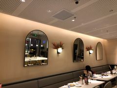 -必胜客(WOW中心城店)