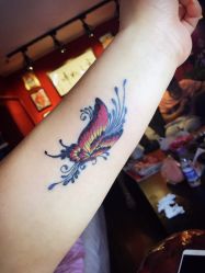 -SNOW TATTOO STUDIO