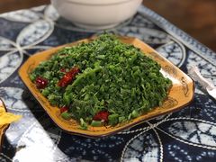 炒豌豆尖-老宅子私房菜馆(大理古城店)
