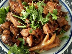 -八两八金·莱芜特色炒鸡(市南漳浦路店)