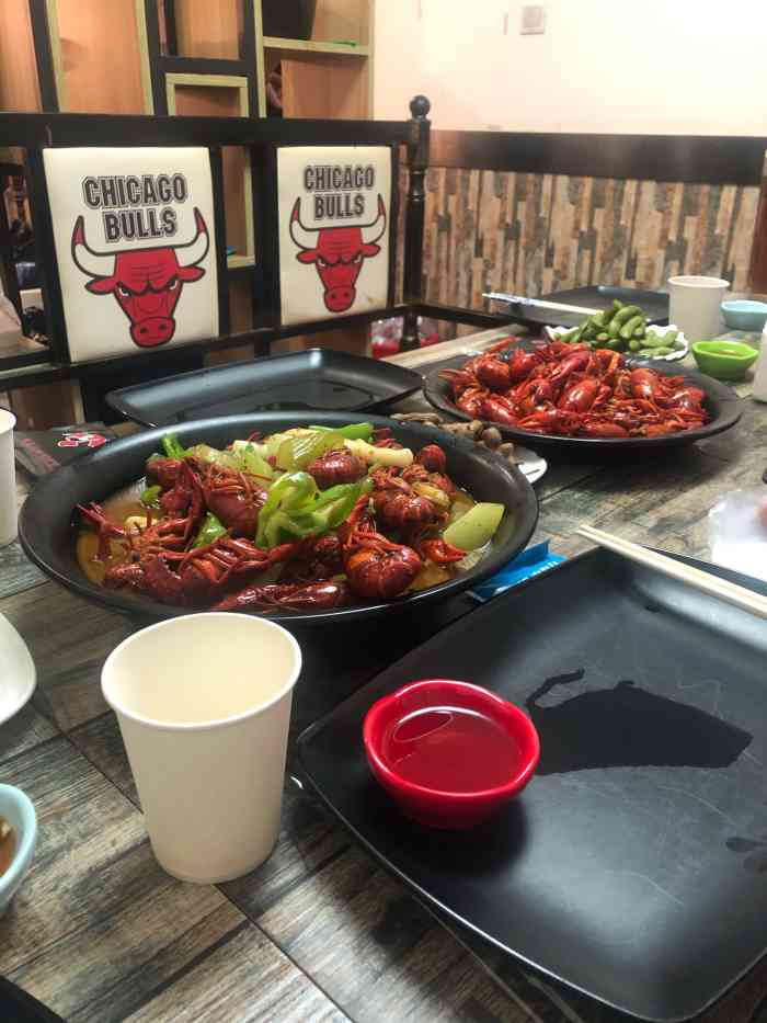 小杨龙虾馆(罗秀路店)-"虾说实话,真心很脏,完全没有别处活水一直.