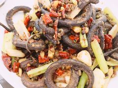 -丹水桥地锅鱼·翘嘴鲌·地方特色全鱼宴(丹江口大坝店)