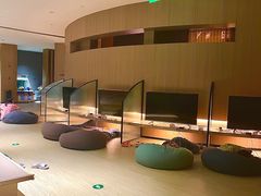 -涨巢·潮玩水疗局